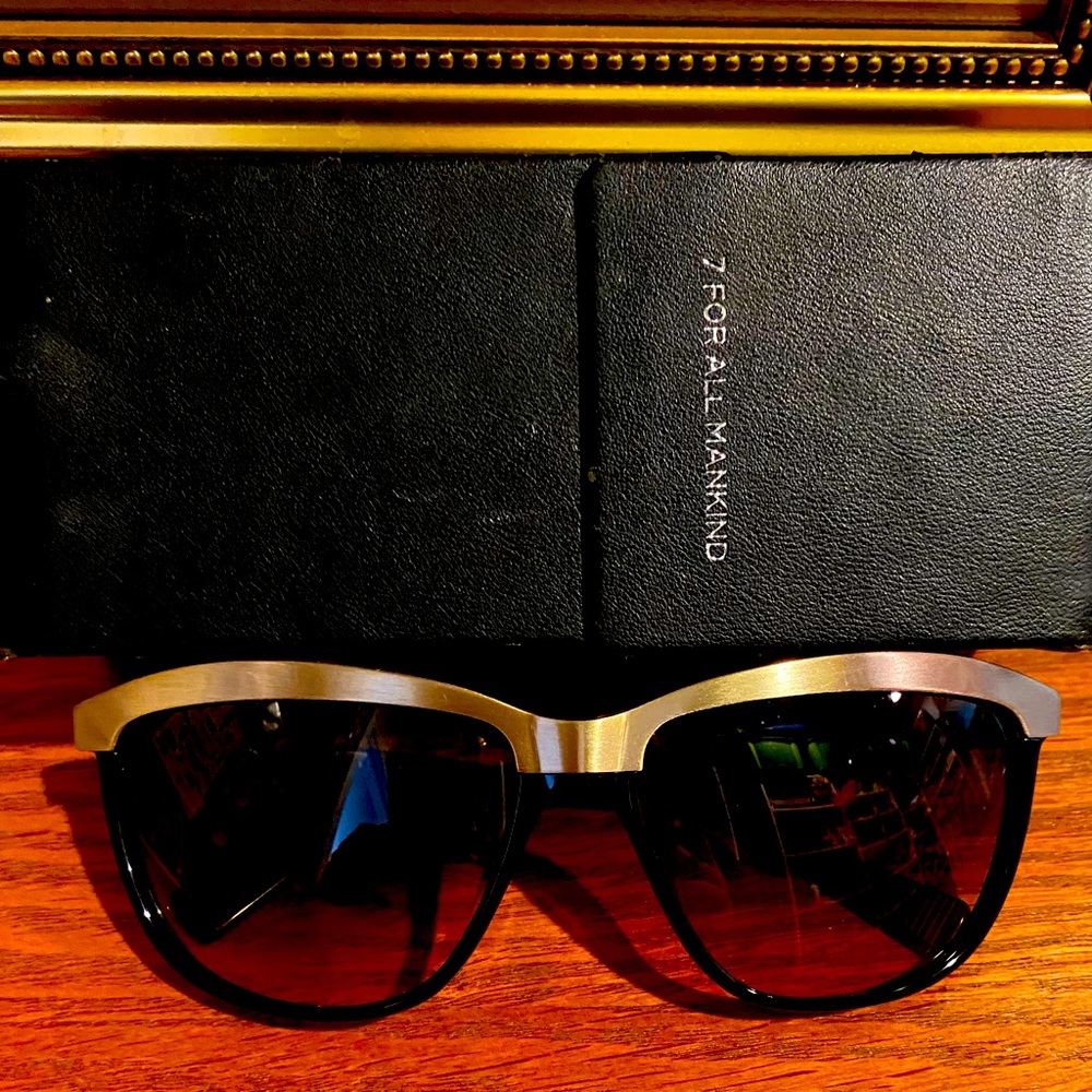 7 FOR ALL MANKIND SUNNIES 😎